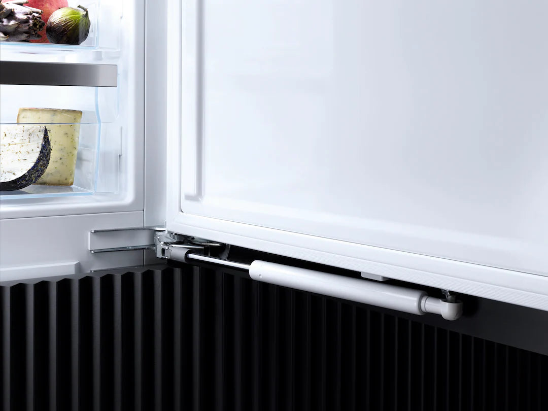 Congelator vertical incorporabil cu 8 sertare Miele Gold FNS 7740 D