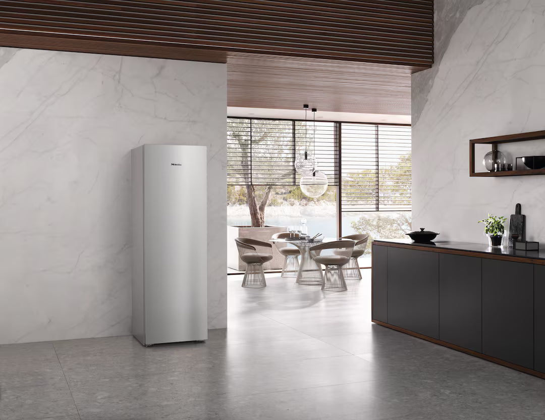 Congelator vertical cu 7 sertare Miele Silver FNS 4382 D Aspect de inox