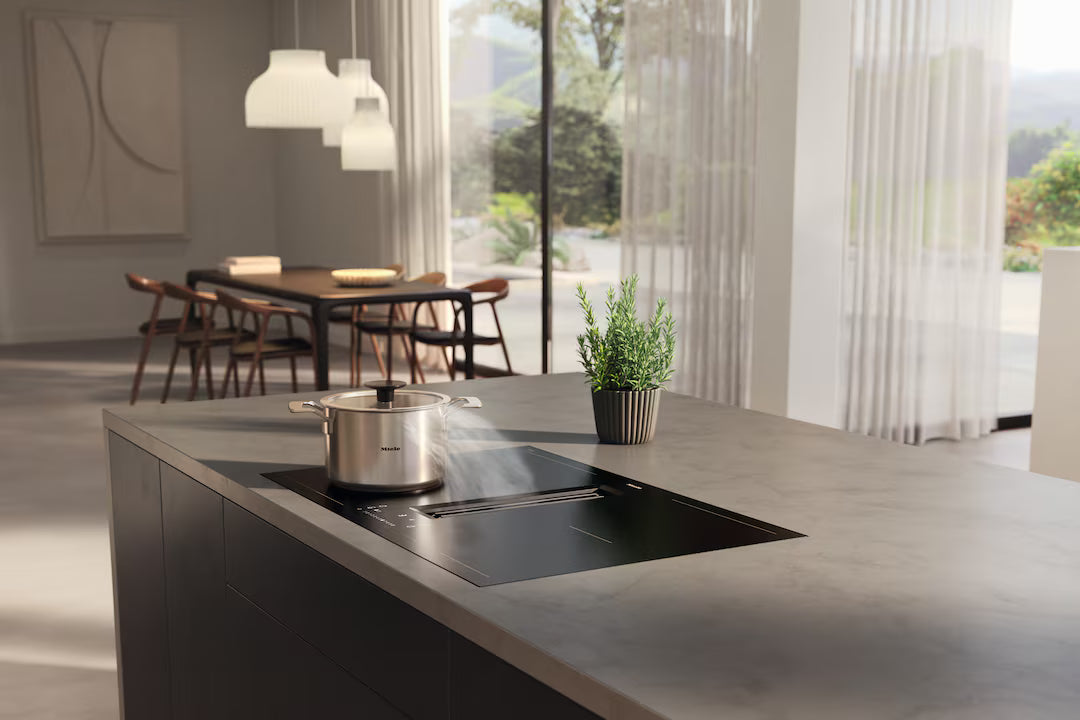 Plita incorporabila cu hota integrata Miele Diamond cu 4 zone KMDA 7876-1 FL MattFinish