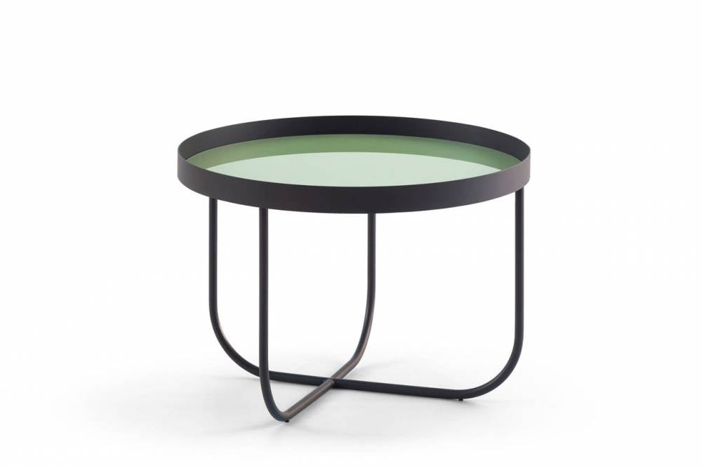 Masuta de cafea Ring , Case