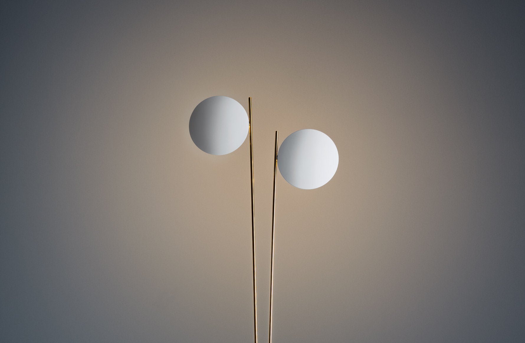 Lampadar Lederam F2