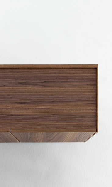 COMODA LIVING OUTLINE