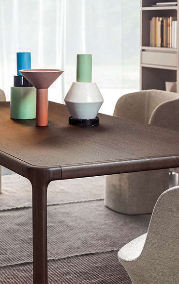 Masa de dining Inari