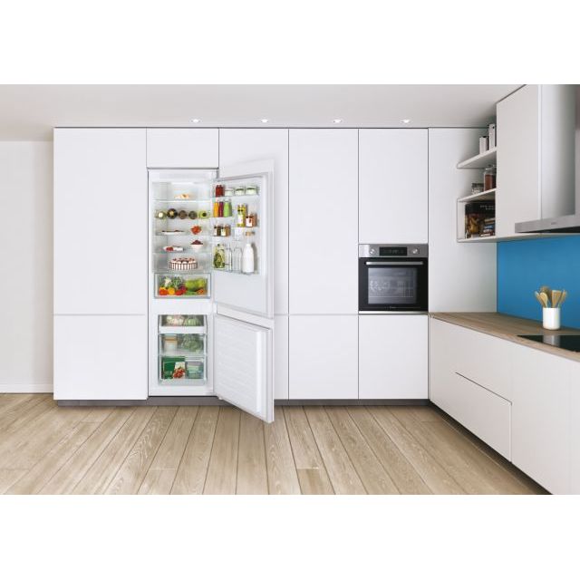 Combina frigorifica incorporabila Candy CBT3518FW