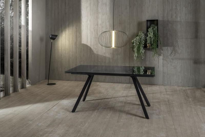 Masa de dining Smokey