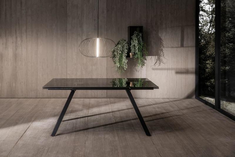 Masa de dining Smokey