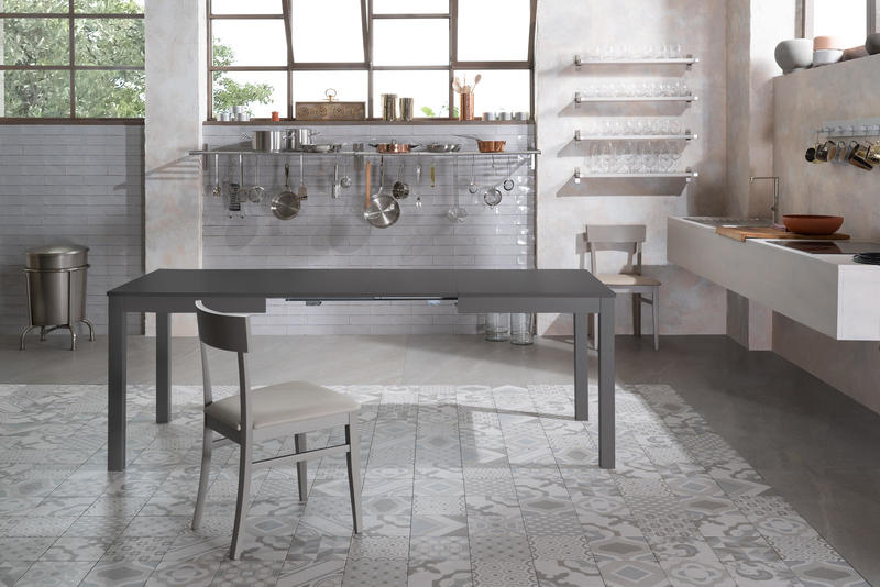 Masa de dining Traffic