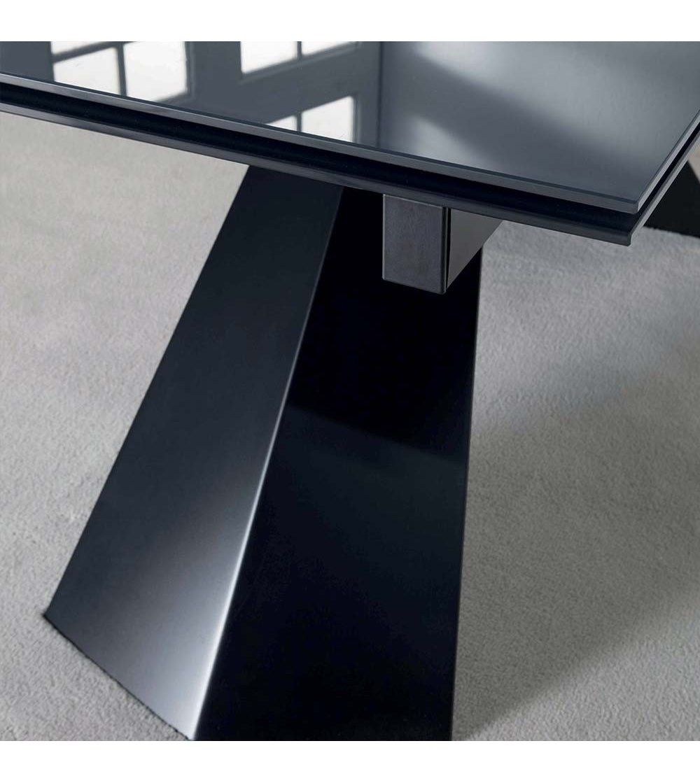 Masa de dining Monolite 684